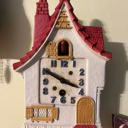 Vintage Lux USA Cuckoo Clock With Key