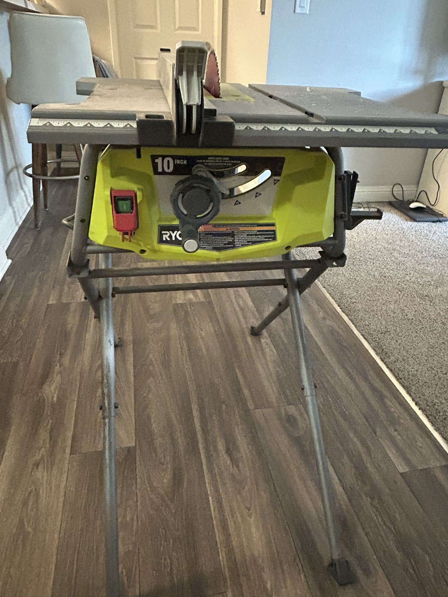RYOBI Saw Table