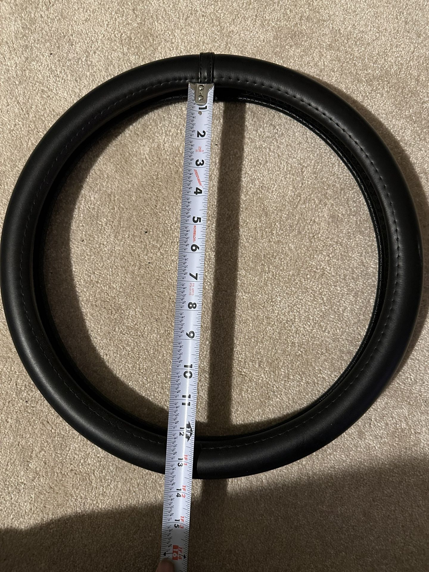 Steering wheel cover