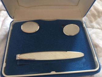 Silver French cuff and tie clip