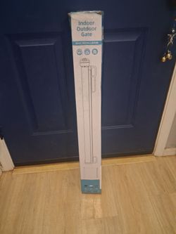 Retractable gate