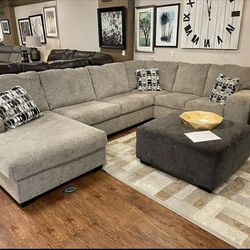 Brand New 🥳 L Sahled Laf And Raf Sectional With Chaise 🛋️Living Room 