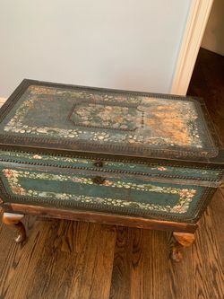 Early 19th Century Chinese Decorated Blue Leather-Covered Wood Trunk