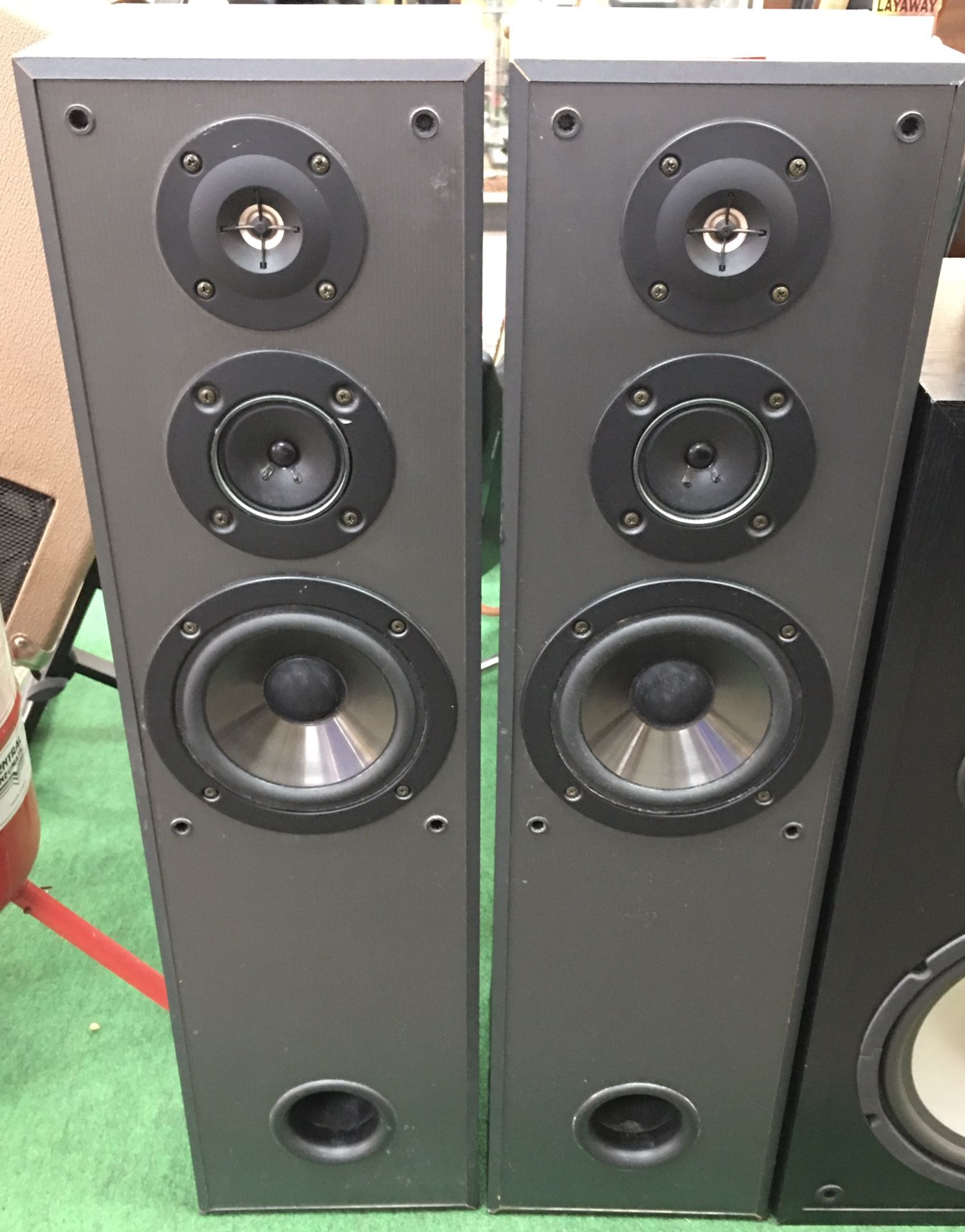 SONY TOWER SPEAKERS for Sale in Sun City, AZ OfferUp