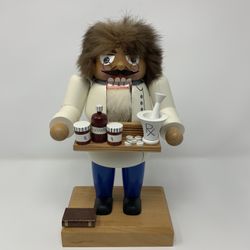 German Virologist/PHARMACIST 👨🏻‍🔬EM MERCK 💉SIGNED NUTCRACKER