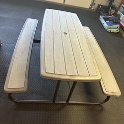 Foldable Picnic Table