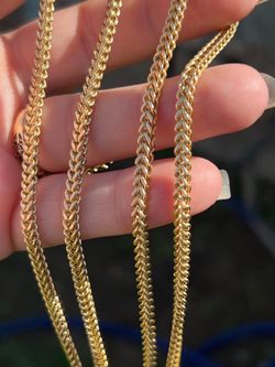 Solid 14k gold Franco link chain necklace ! 24” in length & 13 grams in weight