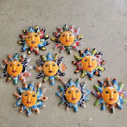 Talavera Sun Wall Decoration. Clay Pots, Planters,Plants, Pottery. $22 cada uno