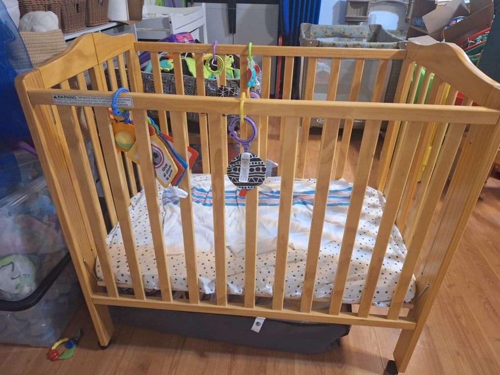 Crib And Mattress 