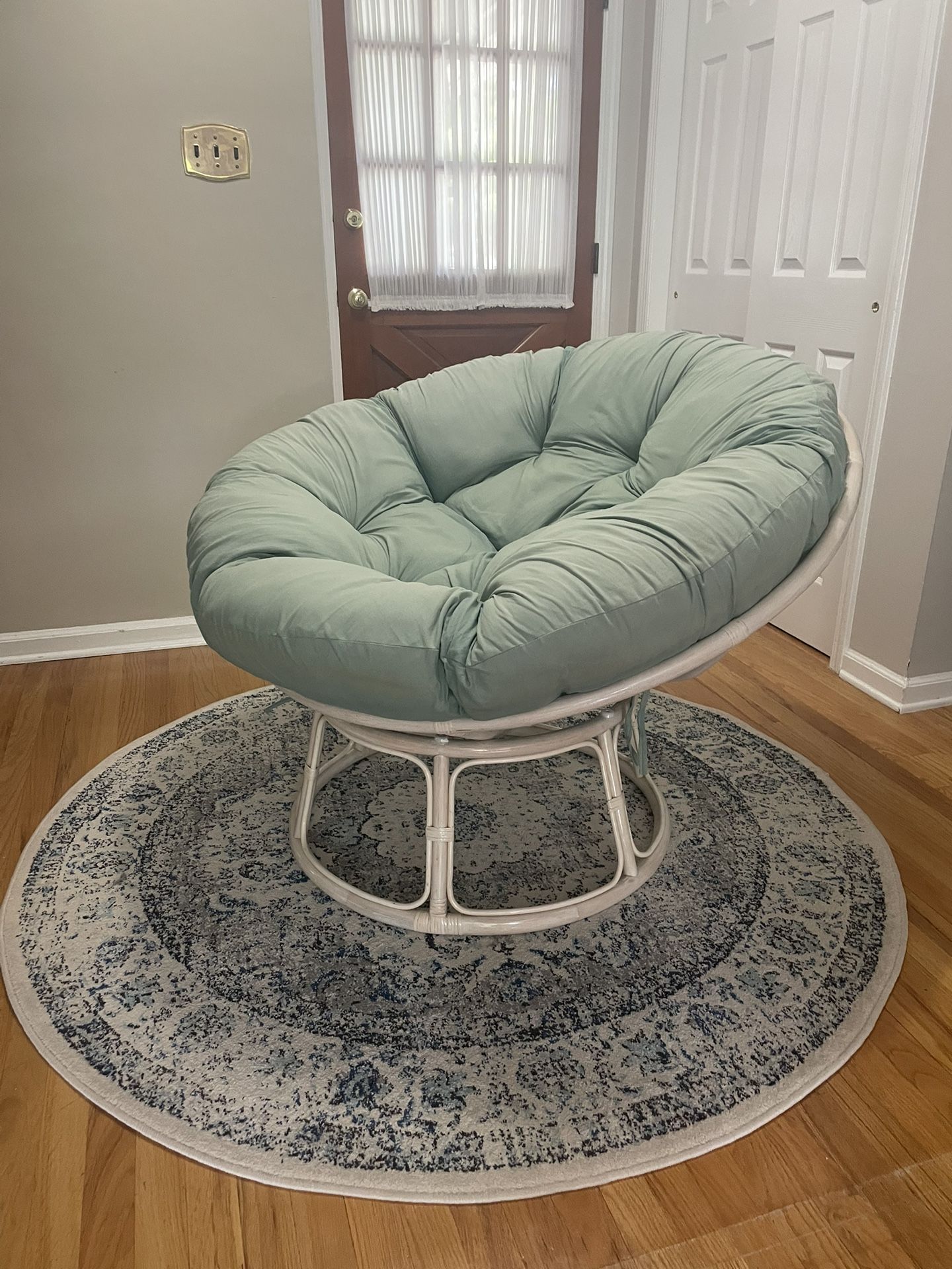 Indoor Papasan Chair with Cushion