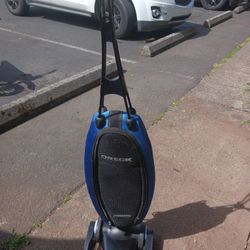 Used Oreck Magnesium vacuum cleaner