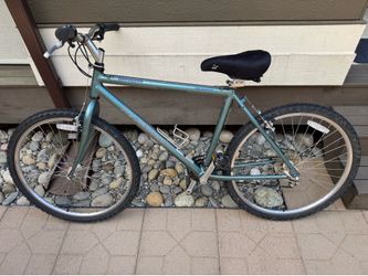Diamondback Bike, 18in Alloy Frame