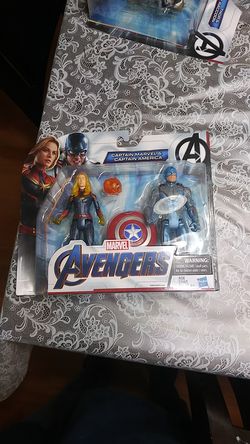 Marvel Avengers Captain Marvel & Captain America