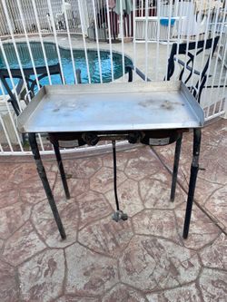 Two Burners Outdoor Stove With Griddle