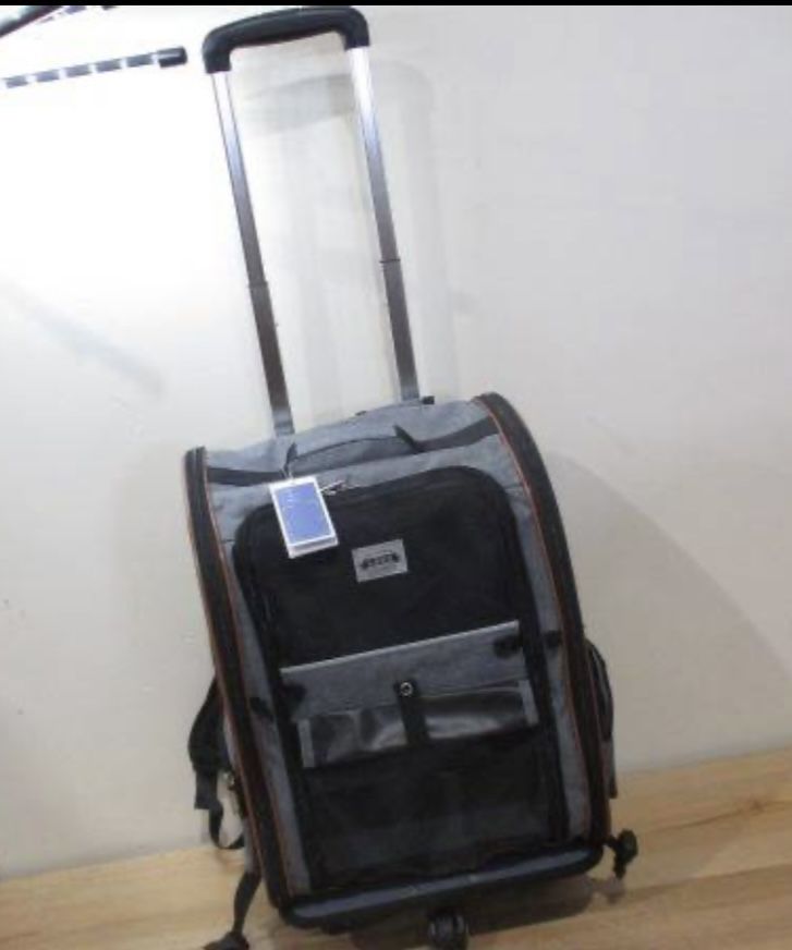 Pet Travel Carrier (Lekebobor)