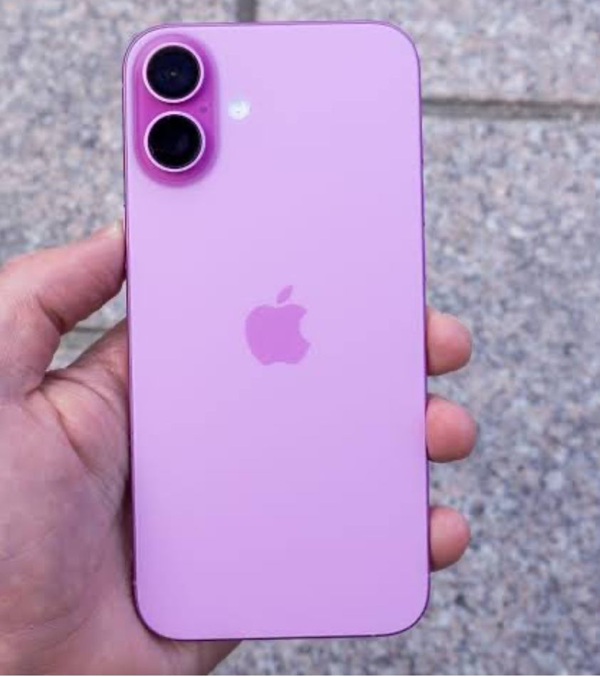 iPhone 16 Pink
