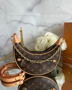 LOUIS VUITTON loop