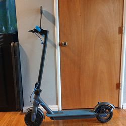 Electric scooter like new