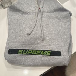 Supreme Hoodie Size L