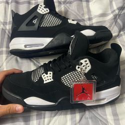 White Thunder Jordan 4's