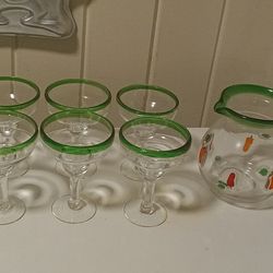 Large Glass Pitcher With 6 Martini Glasses