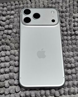 iPhone 17 pro max 2tb