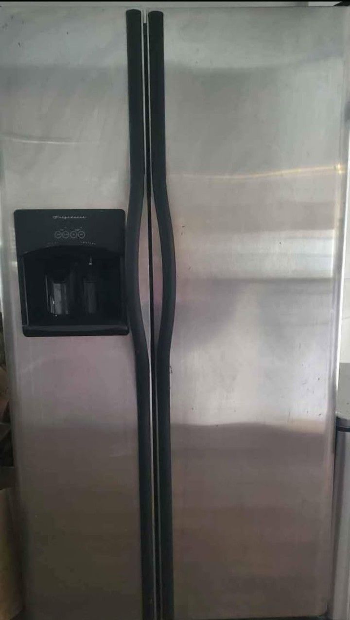 frigidaire refrigerator serious inquiries only