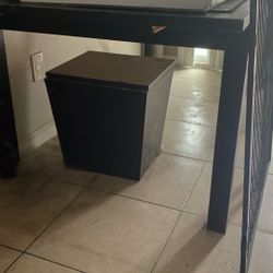 IKEA Table 8 Ft 
