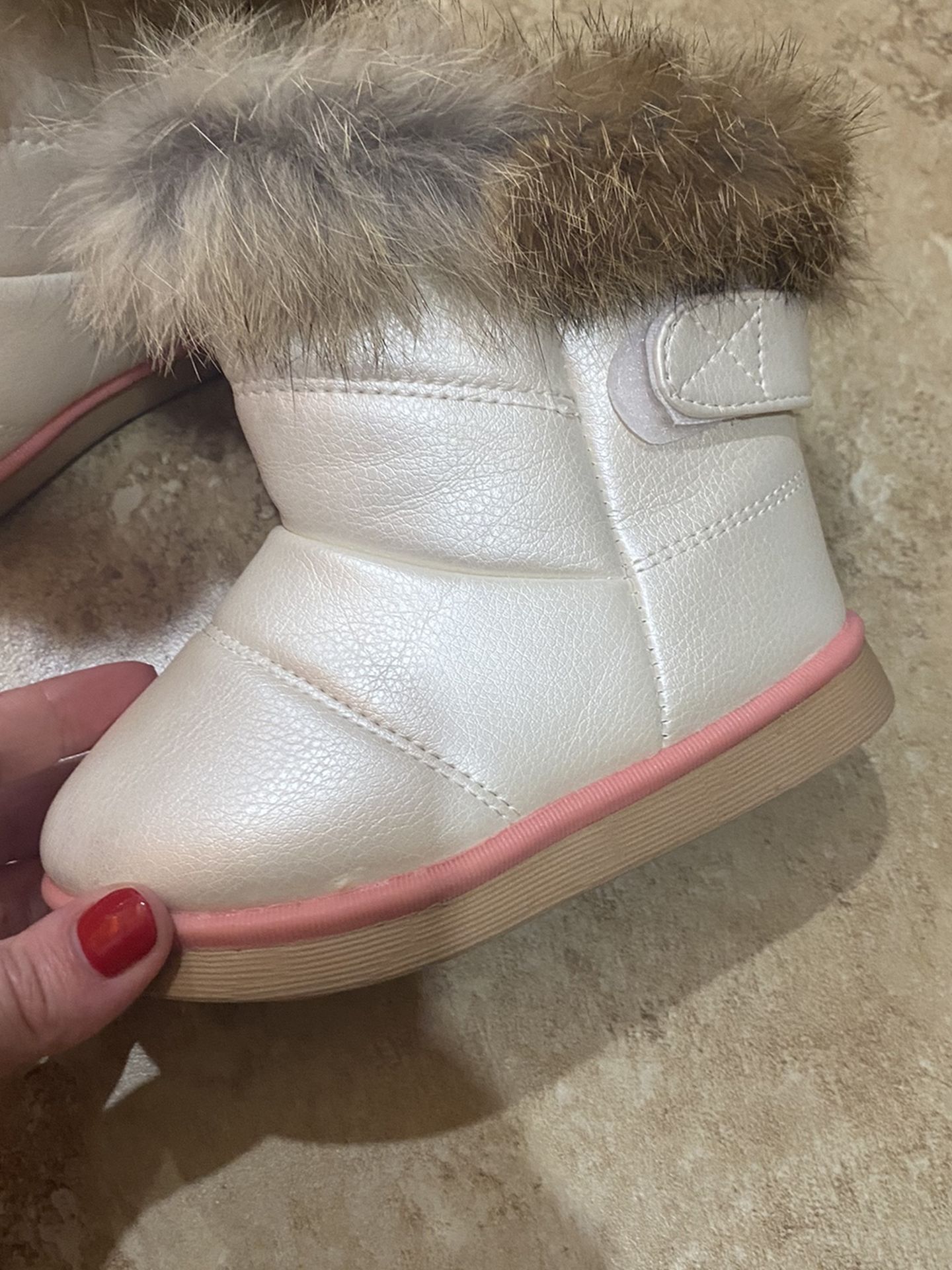 Toddler Snow Boots Size 8 (27)