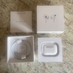 NEW -  Apple AirPods Pro  with MagSafe Charging Case (1st Generation)