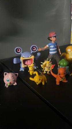 Pokémon figurines