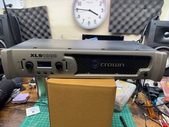 Crown xls1000 amplifier