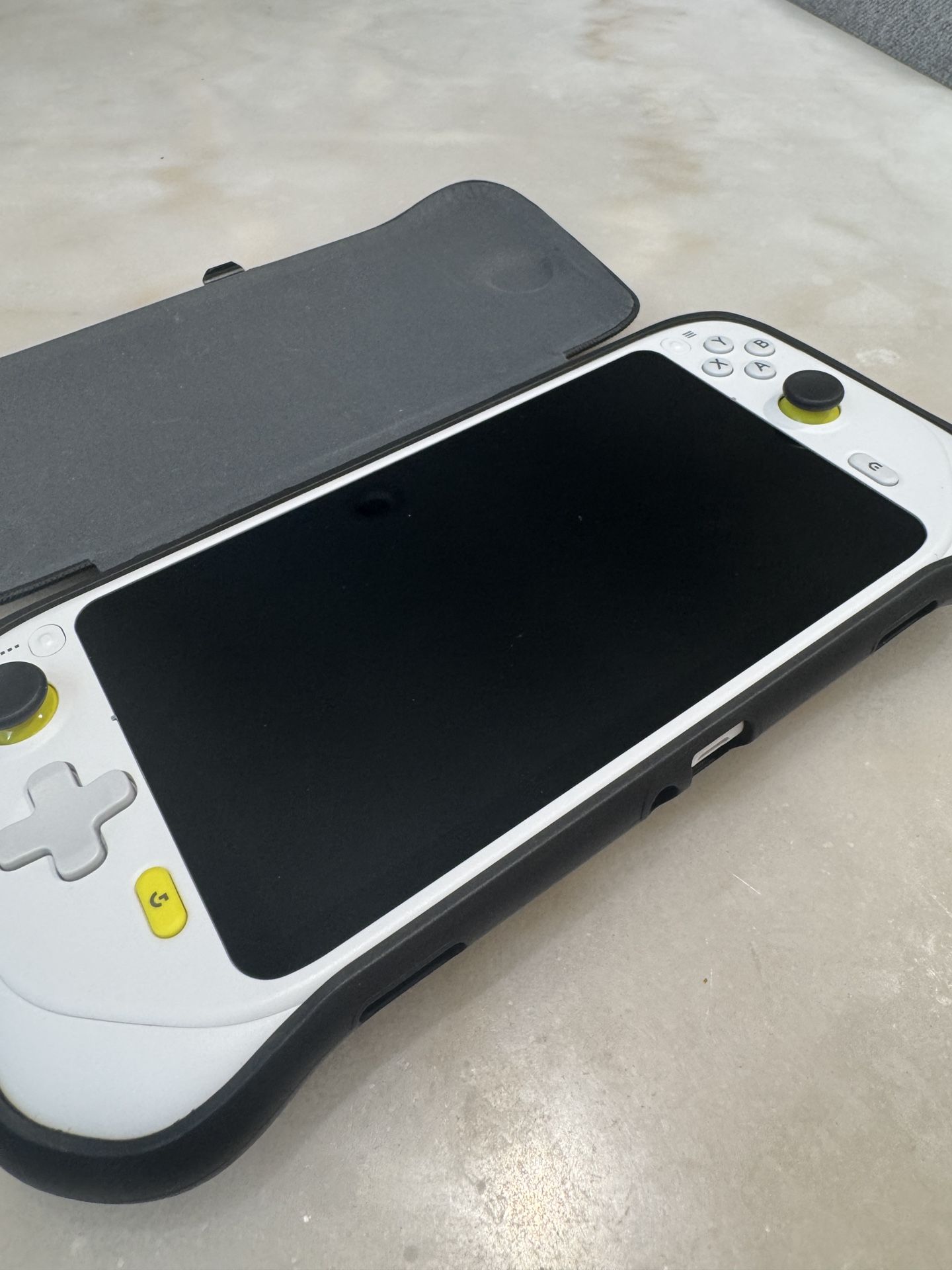 Logitech G Cloud Android Handheld 