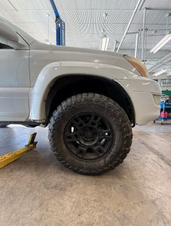 Toyo Open Country M/T 285/75R17