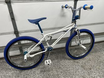 SE Quadangle Freestyle 24” BMX Bike