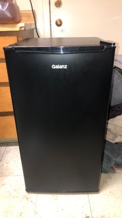 Mini fridge