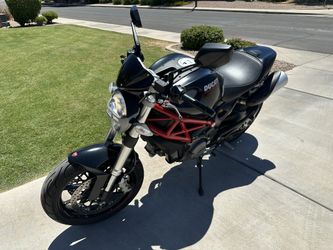 2014 Ducati Monster