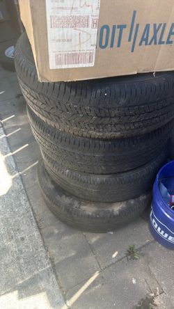 Tires p215/60R16