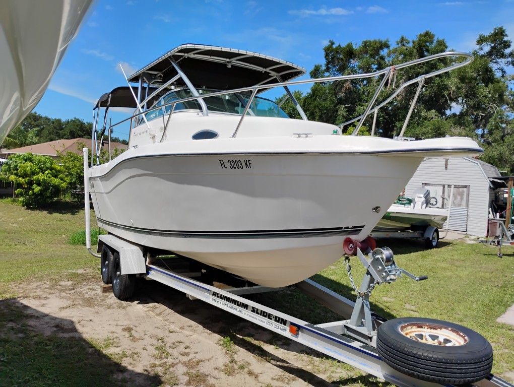 Seaswiril Striper 2100 - 2022 Suzuki DF200