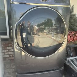 Samsung Front Load Dryer w/ Pedestal – Steam + Sensor Dry