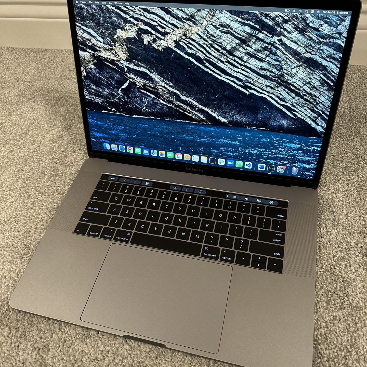 2016 Macbook Pro  15-inch
