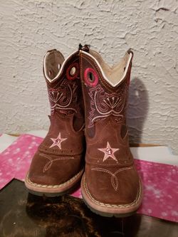 Girl boots