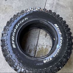 BFGOODRICH 35x12.50R17LT Mud