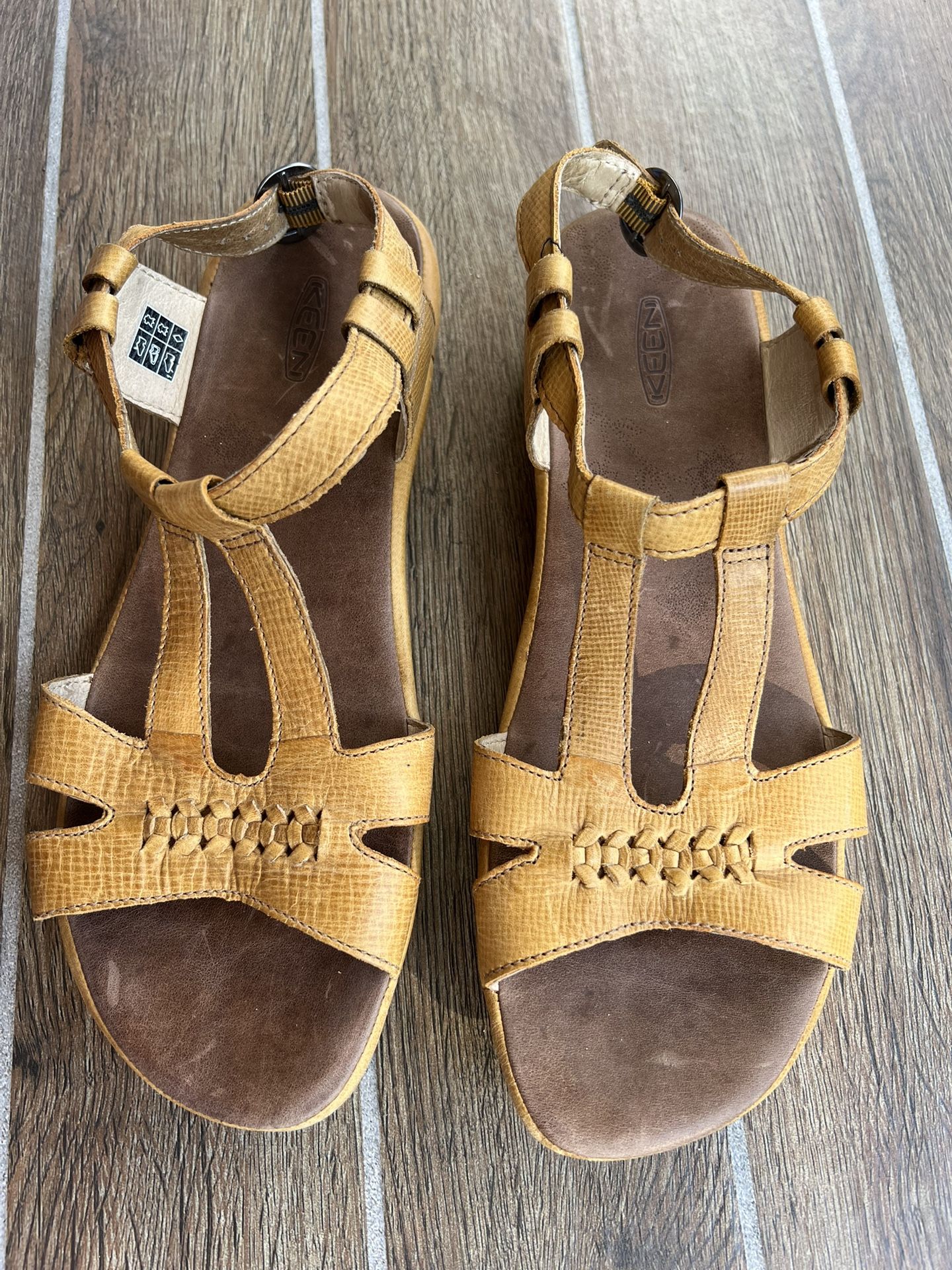 Keen Leather Womens Sandals Size 10.5