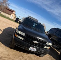 2004 Chevrolet Suburban