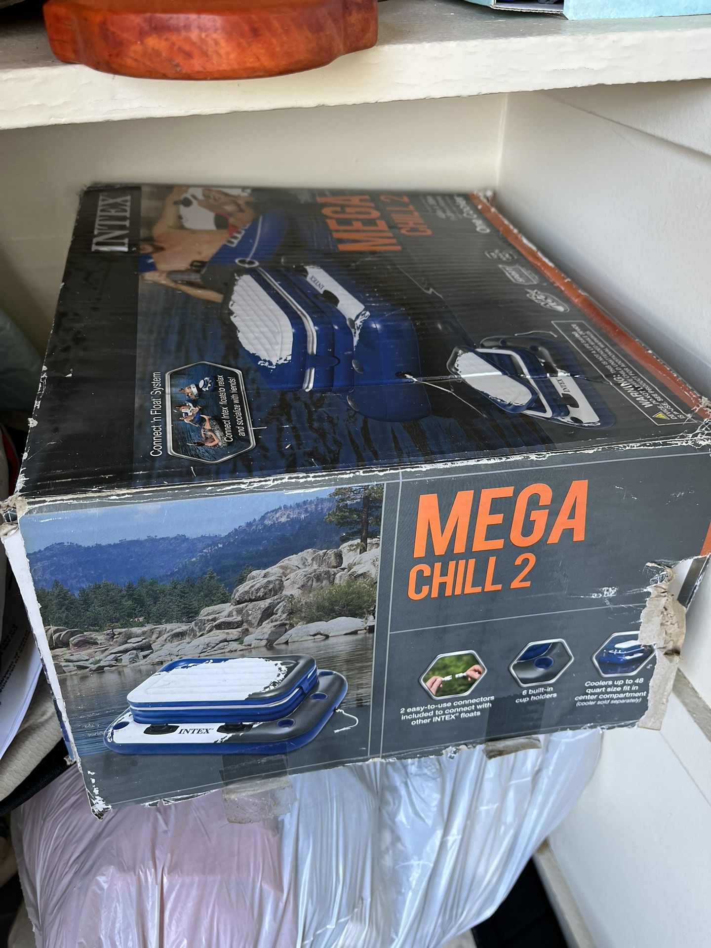 Intex Mega Chill 2