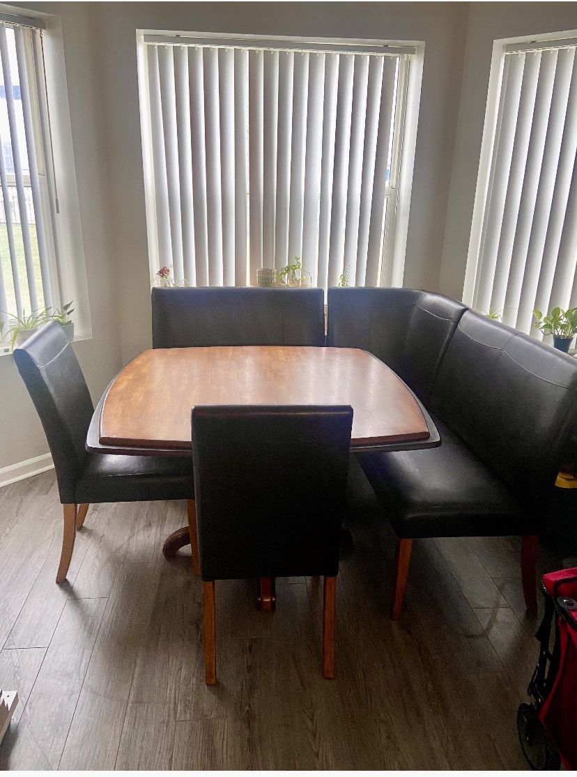 Breakfast Nook Table And Chairs