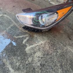 2017 2019 Kia Niro Driver Left Headlight 