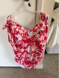 NEW Time & Tru Women’s One-Piece Swimsuit – 1X & 2X Available
