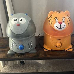 Humidifier, Ultrasonic Cool Mist, By Crane $25 ea